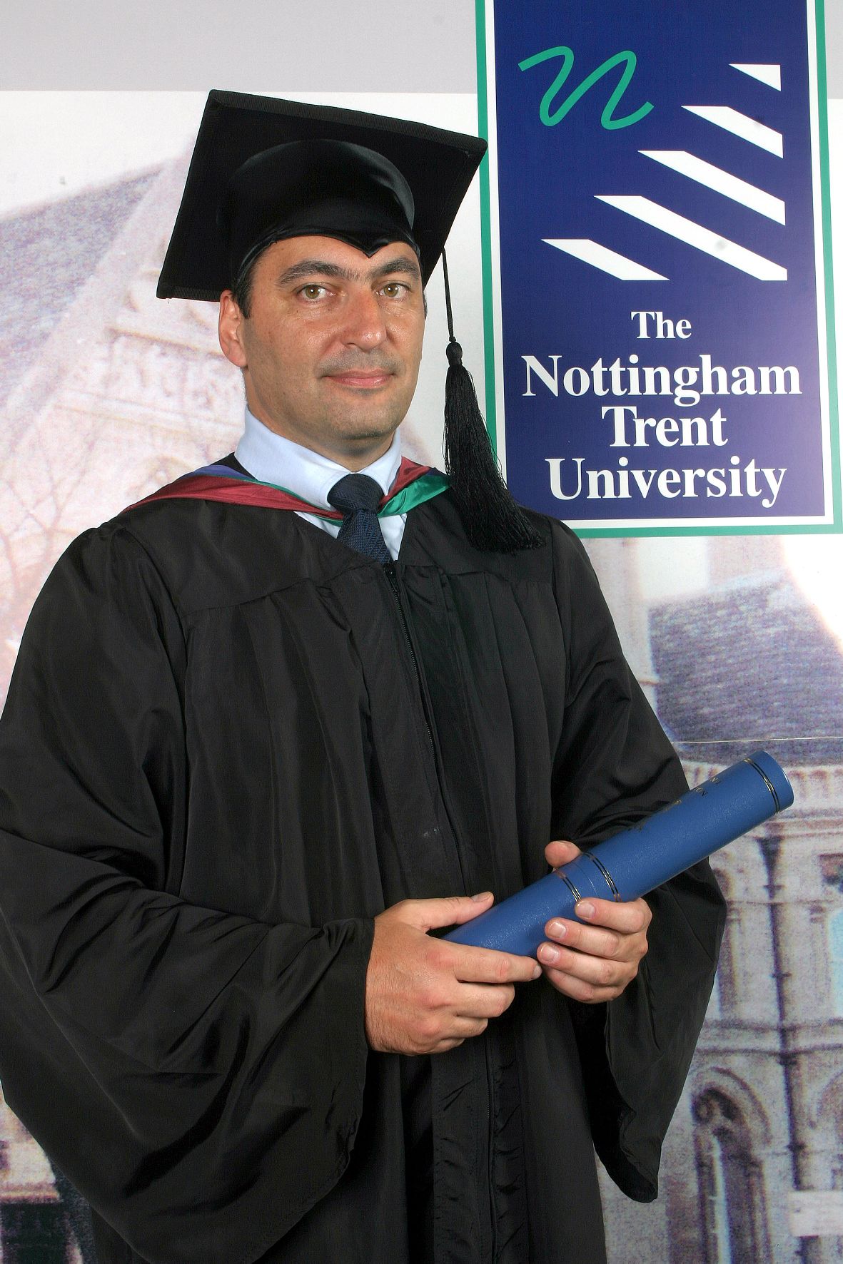 Nottingham Trent University - &alpha;&pi;&omicron;&phi;&omicron;ί&tau;&eta;&sigma;&eta; MBA, 04/06/2004